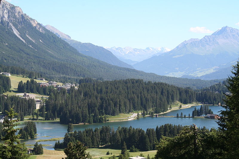 800px-Lenzerheide_Hochtal.jpg